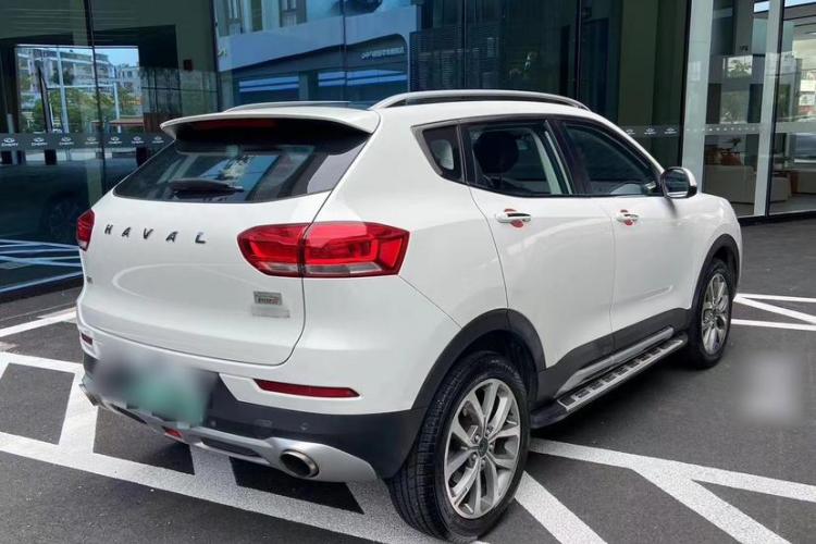 Haval H2s 2018 #7 Haval H2s 2018 car image #7