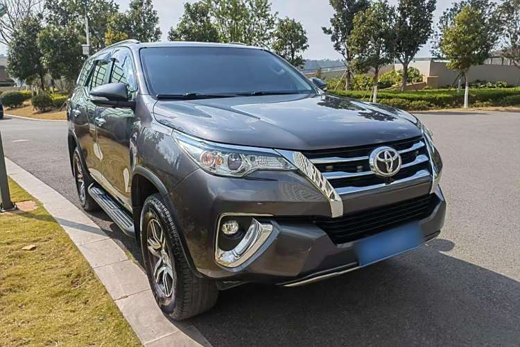Toyota Fortuner 2017 #7 Toyota Fortuner 2017 immagine di auto #7