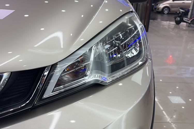 GEELY Vision X1 2017 #7 GEELY Vision X1 2017 изображение автомобиля #7