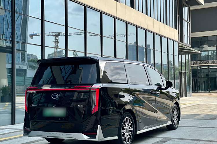 GAC Trumpchi E9 2024 #7 GAC Trumpchi E9 2024 car image #7