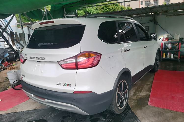 SWM X3 2017 изображение автомобиля #7