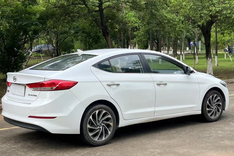 Hyundai Elantra AD 2019 car image #7