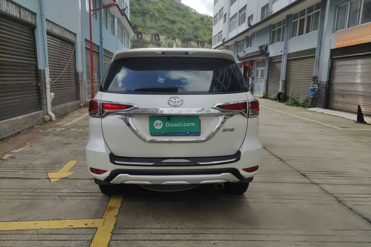 Toyota Fortuner 2018 #7 Toyota Fortuner 2018 immagine di auto #7