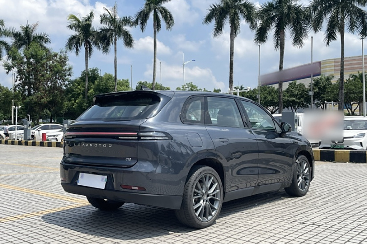 零跑汽车 零跑C10 2024 汽车图片 #7