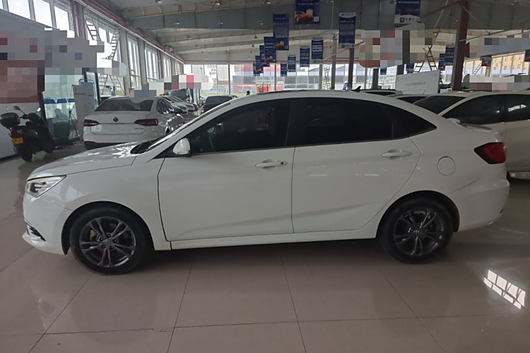 Changan Eado DT 2019 car image #7