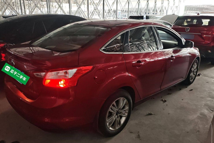 Ford Focus (Imported) 2014 #7 Ford Focus (Imported) 2014 صورة سيارة #7