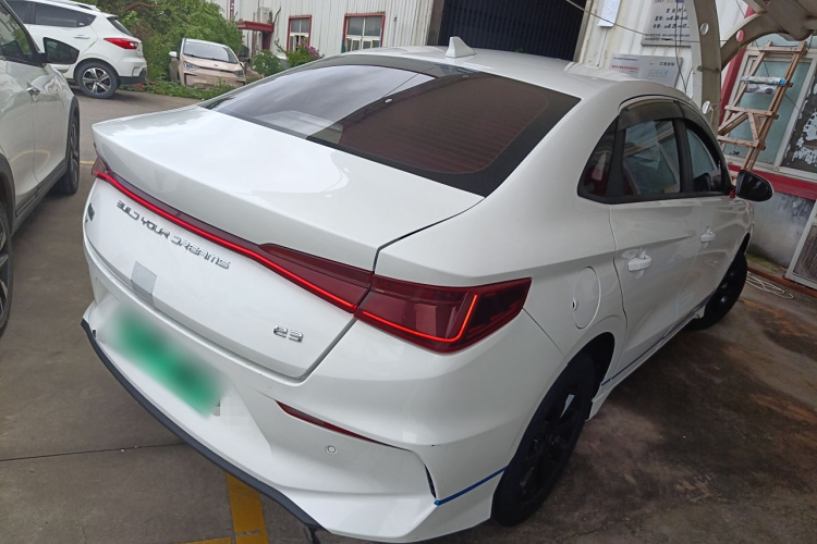 BYD e3 2022 car image #7