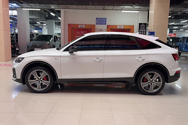 Audi Q5L Sportback 2024 car image #7