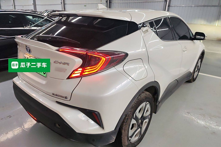 Toyota C-HR EV 2020 immagine di auto #7