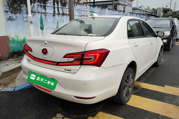 BYD Qin New Energy 2018 car image #7
