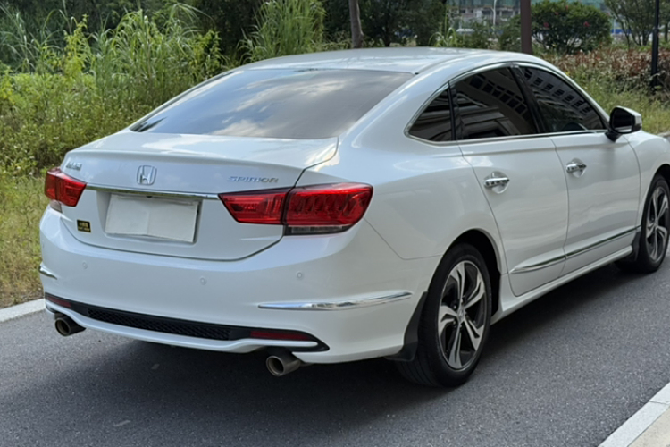 Honda Spirior 2016 car image #7