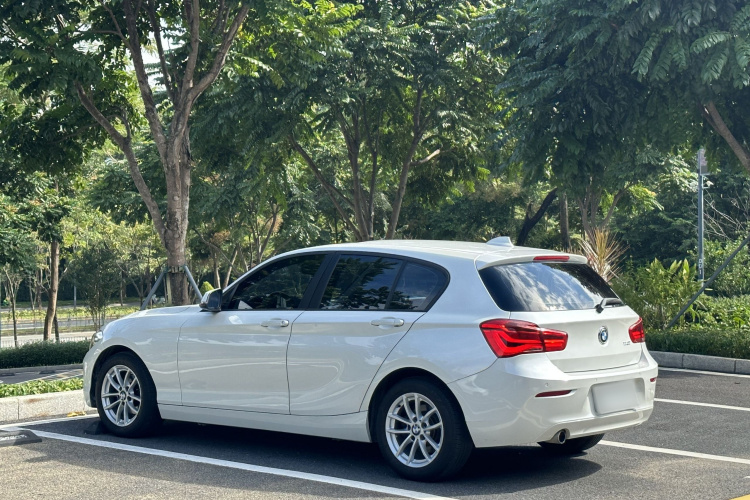 BMW 1 Series (Imported) 2018 car image #7