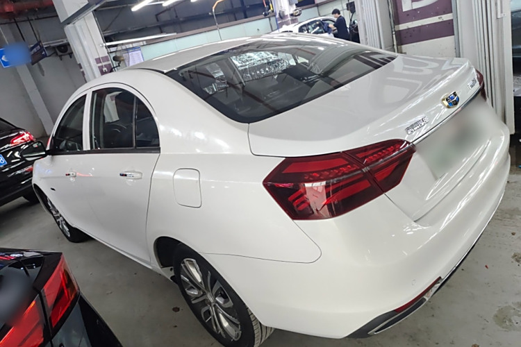 GEELY Emgrand New Energy 2019 car image #7