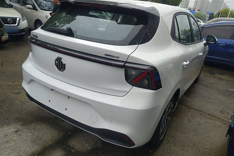 MG 4 EV 2025 car image #7