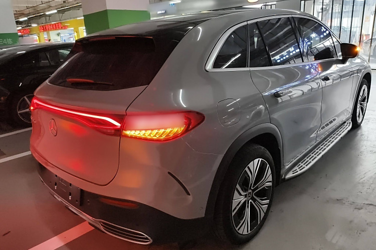 Mercedes-Benz EQE SUV 2023 #7 Mercedes-Benz EQE SUV 2023 car image #7