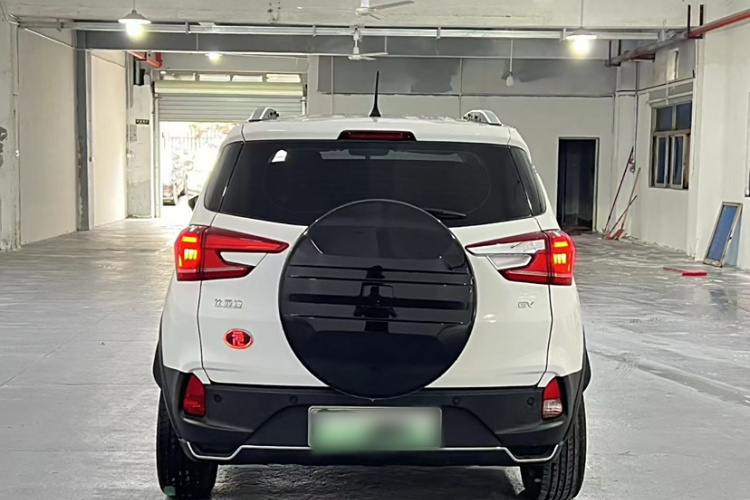 BYD Yuan New Energy 2020 #7 BYD Yuan New Energy 2020 صورة سيارة #7