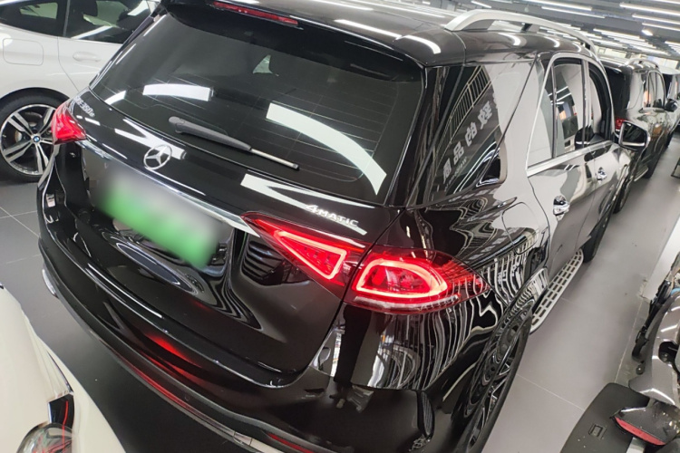 Mercedes-Benz GLE Class New Energy 2021 car image #7