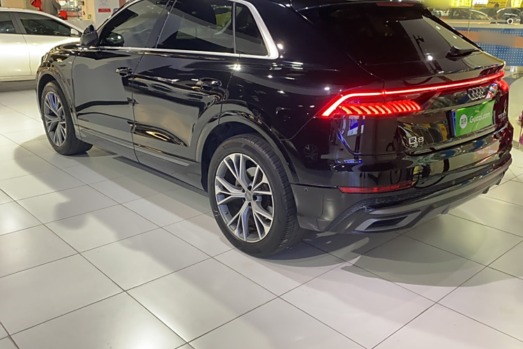 Audi Q8 2020 изображение автомобиля #7