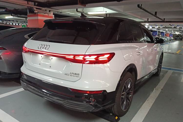 Audi Q5 e-tron 2023 #7 Audi Q5 e-tron 2023 immagine di auto #7