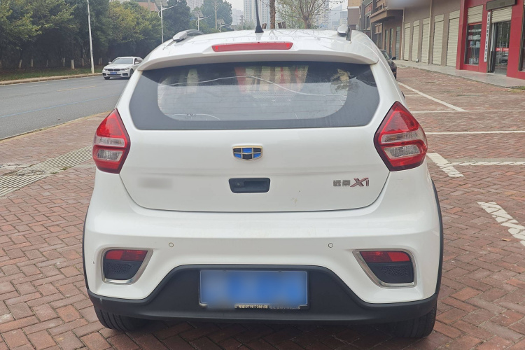 GEELY Vision X1 2018 immagine di auto #7