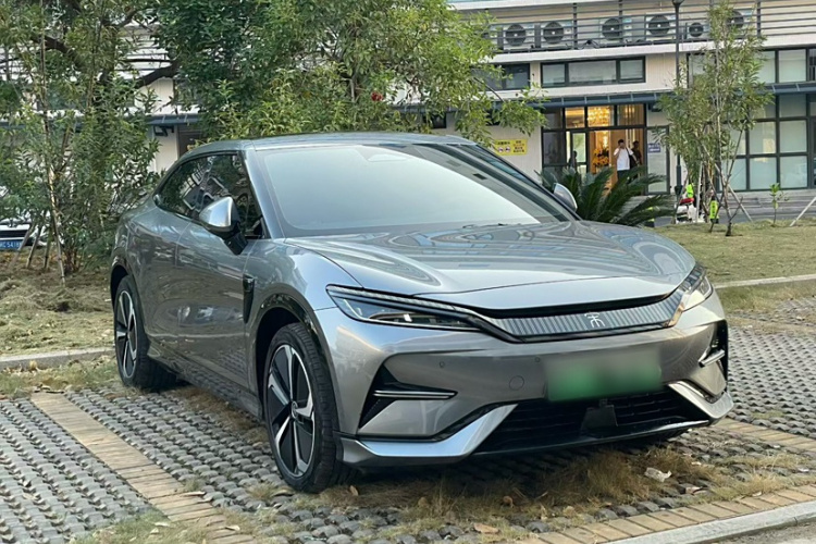 BYD SongL EV 2024 #7 BYD SongL EV 2024 car image #7