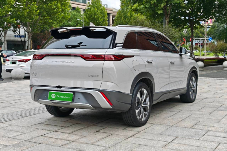 BYD Frigate 07 2023 #7 BYD Frigate 07 2023 car image #7