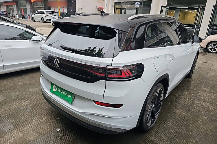 Volkswagen ID.6 X 2024 car image #7