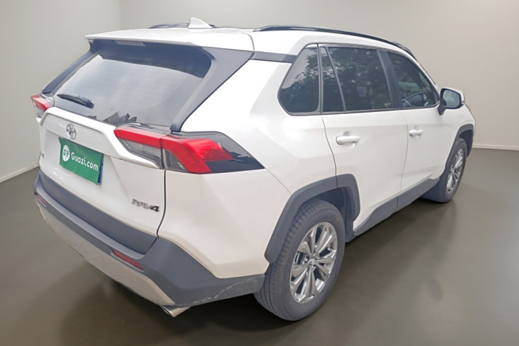 Toyota RAV4 (Imported) 2024 immagine di auto #7