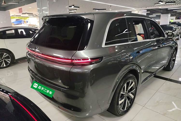 Li L8 2023 изображение автомобиля #7