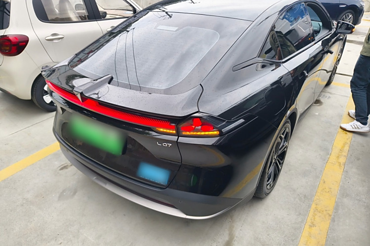 Deepal L07 2025 car image #7