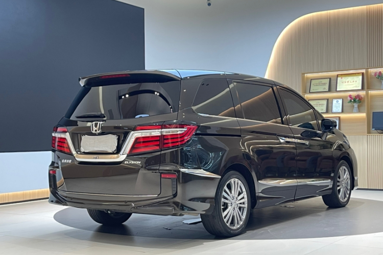 Honda Elysion 2019 imagen de coche #7