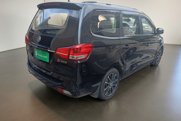 Forthing S500 2016 #7 Forthing S500 2016 car image #7