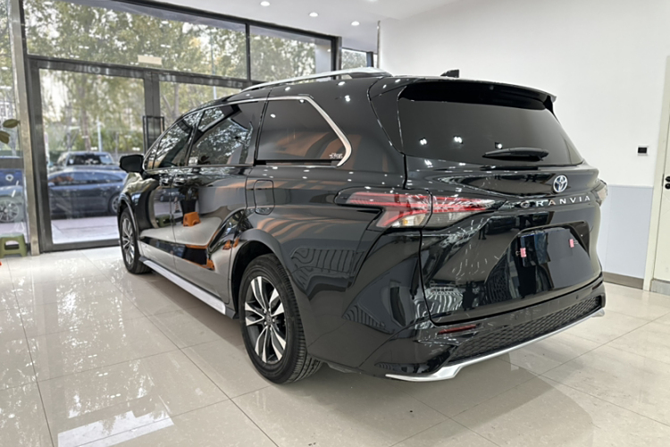 Toyota Granvia 2023 #7 Toyota Granvia 2023 immagine di auto #7