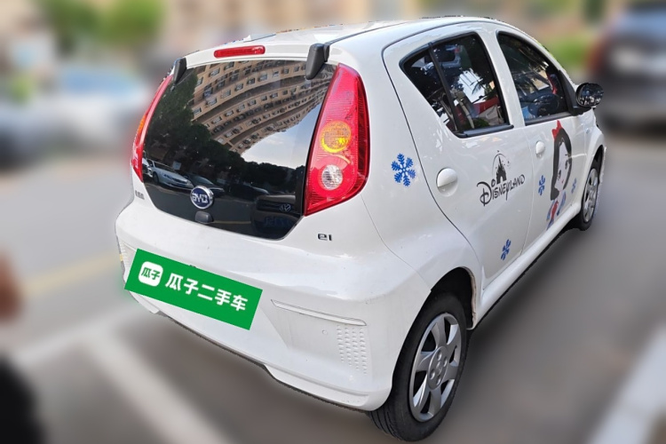 BYD e1 2020 car image #7