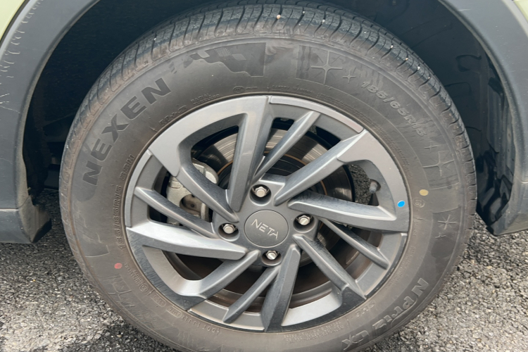 哪吒汽车 哪吒AYA 2023 汽车图片 #7