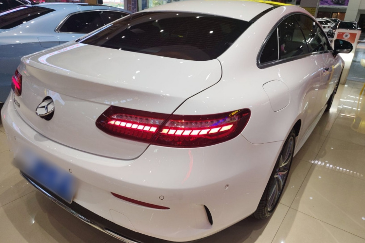 Mercedes-Benz E Class (Imported) 2021 immagine di auto #7