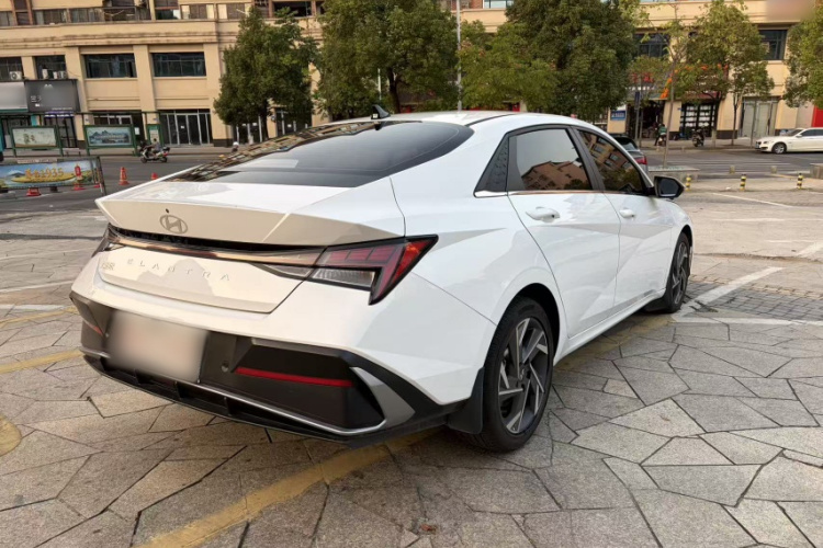 Hyundai Elantra EV 2024 car image #7