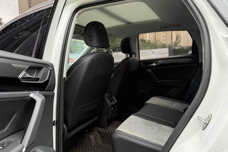 Volkswagen Tayron X 2022 car image #7