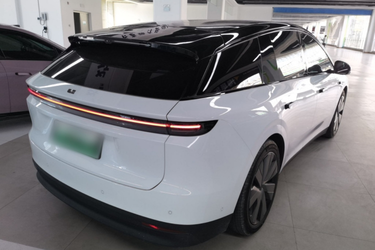 理想汽车 理想i6 2025 汽车图片 #7