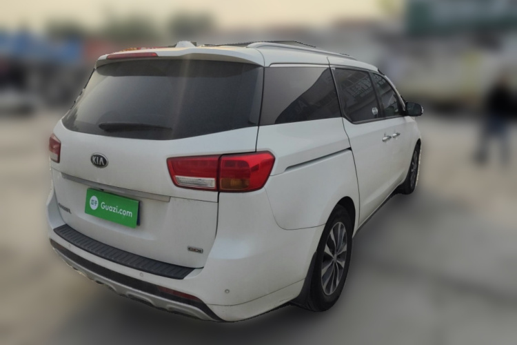 Kia Carnival (Imported) 2016 car image #7