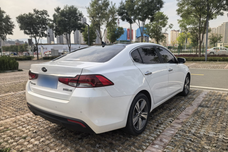 Kia K5 2019 imagen de coche #7