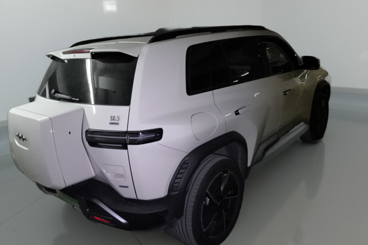 FangChengBao Tiger 3 2025 car image #7