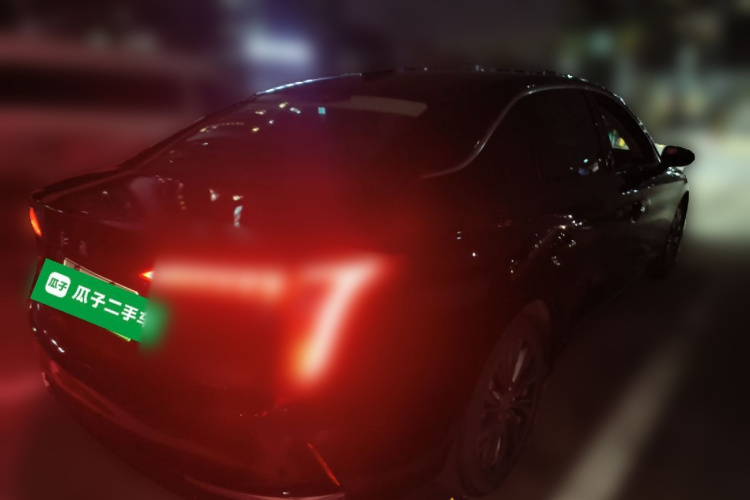 HongQi E-QM5 2023 #7 HongQi E-QM5 2023 car image #7