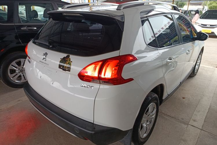 Peugeot 2008 2016 image de voiture #7