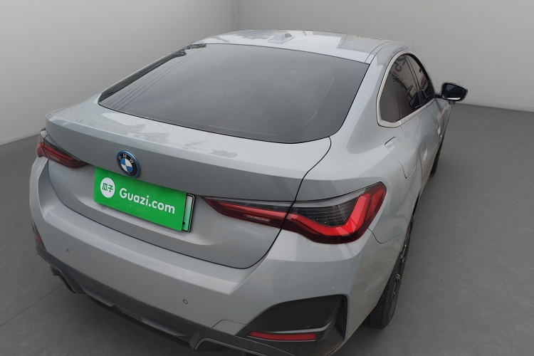 BMW i4 M50 2023 #7 BMW i4 M50 2023 car image #7