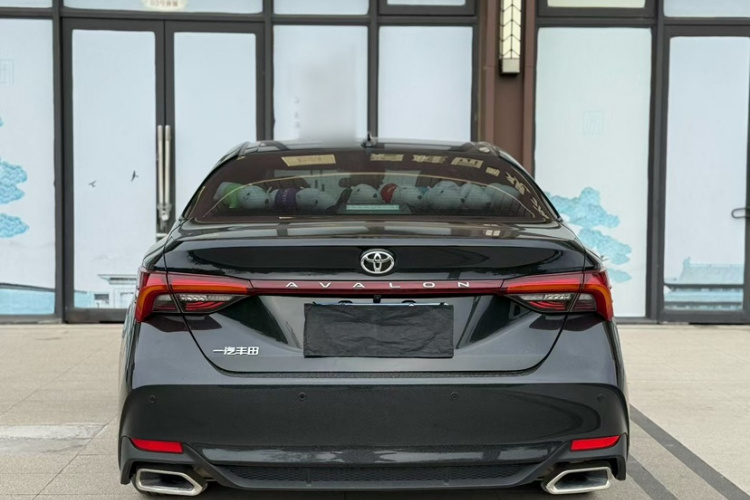Toyota Avalon 2024 car image #7