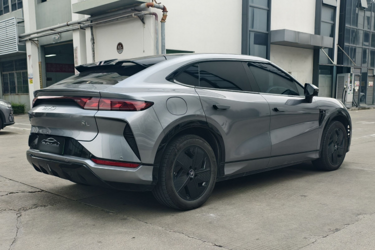 BYD SongL EV 2024 #7 BYD SongL EV 2024 car image #7