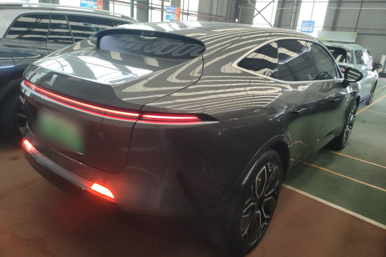 Avatr 11 2022 car image #7