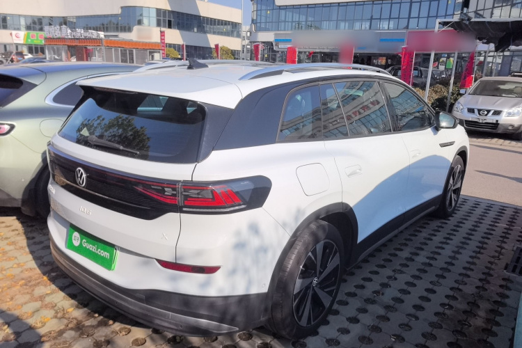 Volkswagen ID.6 X 2022 immagine di auto #7