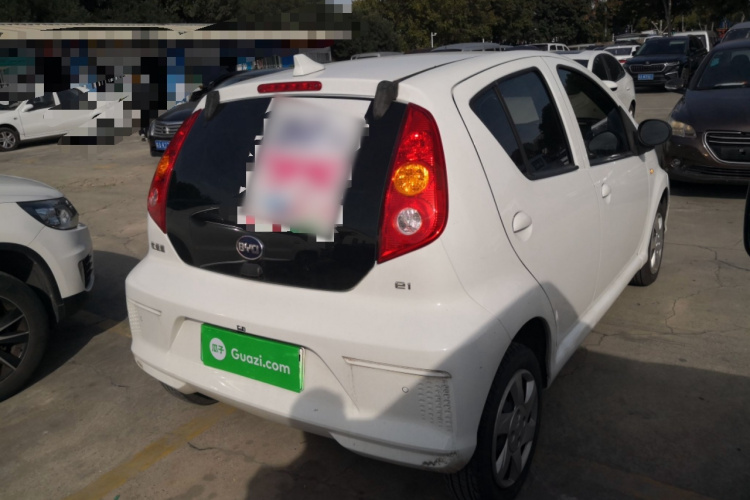 BYD e1 2019 #7 BYD e1 2019 car image #7